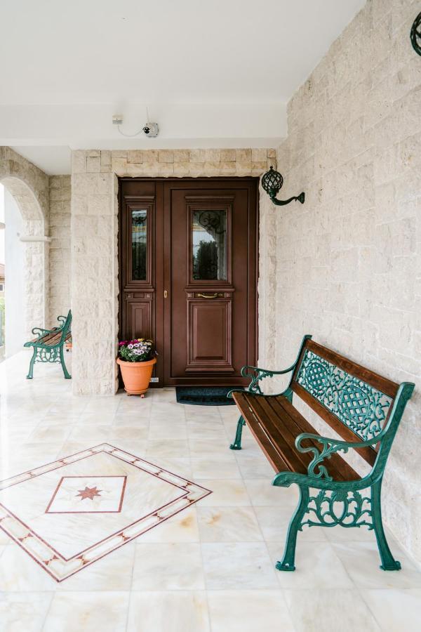 Veria Panorama Luxury Suite With Garden. ภายนอก รูปภาพ