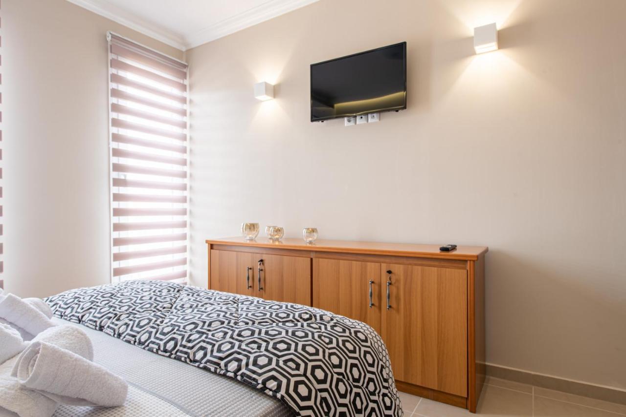 Veria Panorama Luxury Suite With Garden. ภายนอก รูปภาพ
